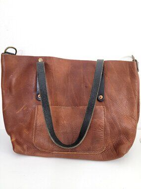 Go Forth Goods Medium Avery Bag in Saddle